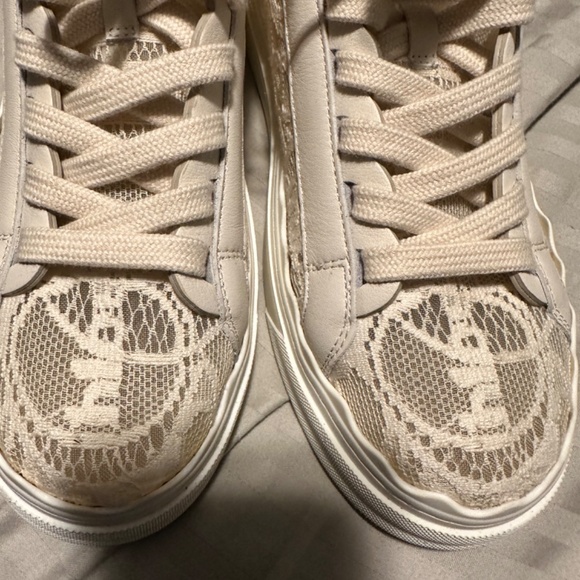 Chloe Sneakers - Picture 3 of 5